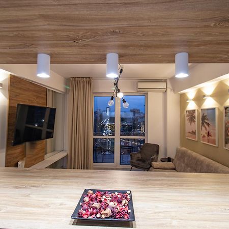 Piata Romana, Two Bedrooms Apartment Bucarest Esterno foto
