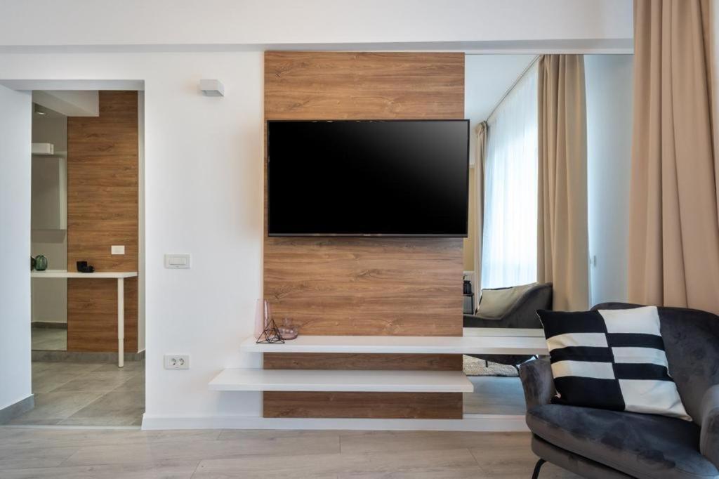 Piata Romana, Two Bedrooms Apartment Bucarest Esterno foto