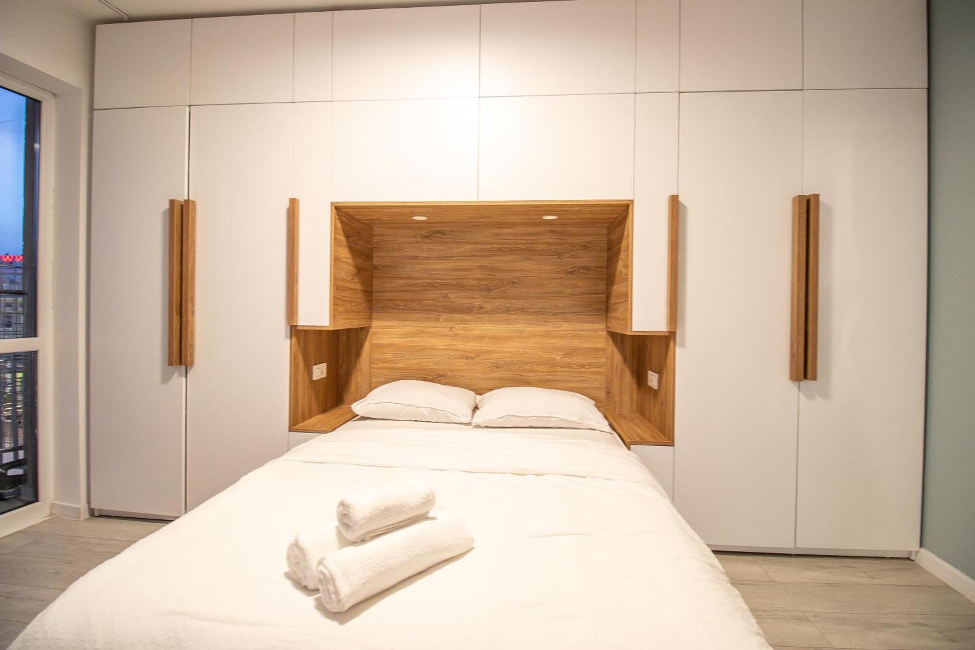 Piata Romana, Two Bedrooms Apartment Bucarest Esterno foto
